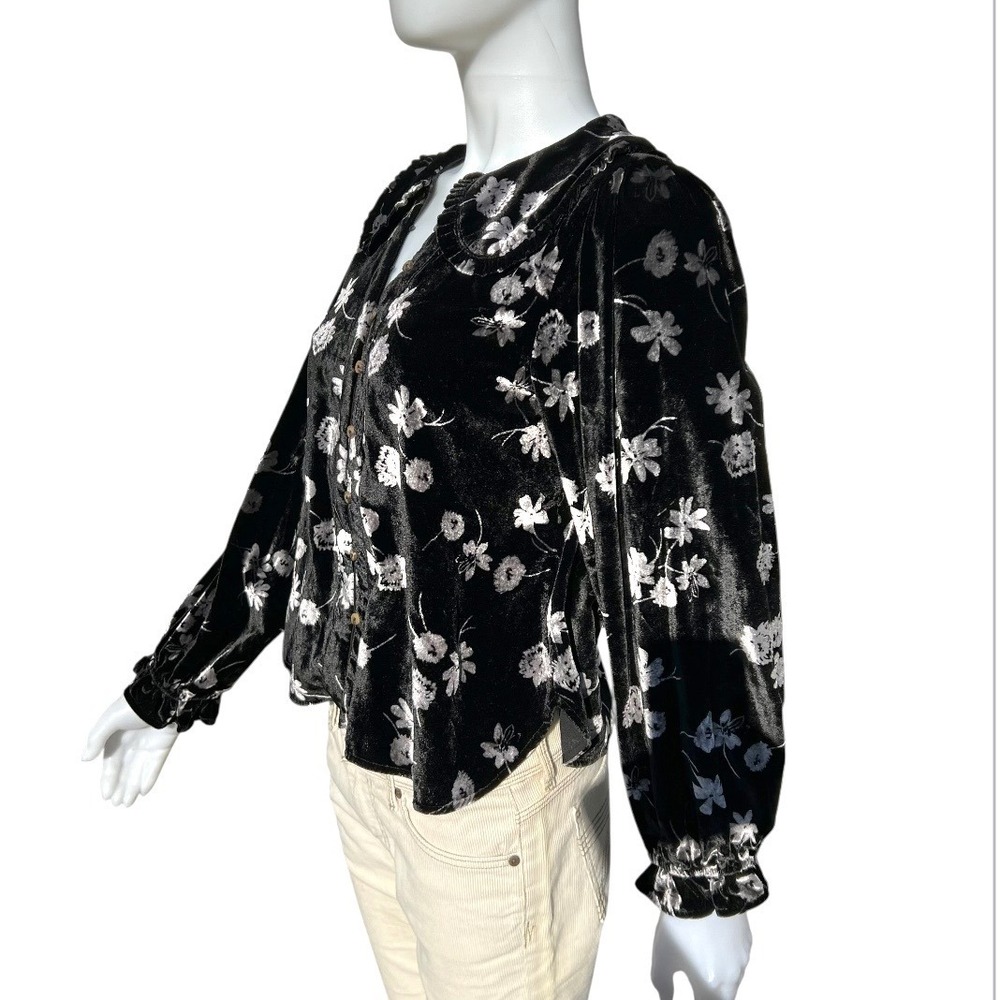 Pilcro Anthropologie Keira Velvet Burnout Blouse Black Witchy Peter Pan Collar M - Picture 9 of 17